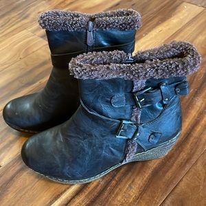 Patrizia  Women's Brown Fur Lined Boots. Very Good Condition. Size 41.